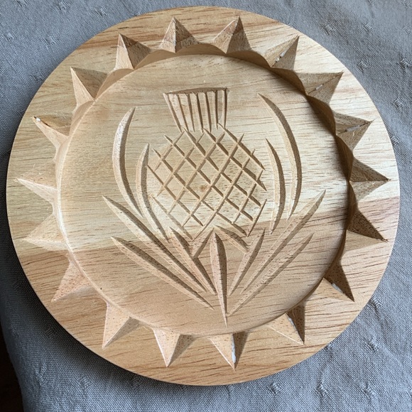 Wood Hand Carved Decor Plate 🤍 - Picture 2 of 4